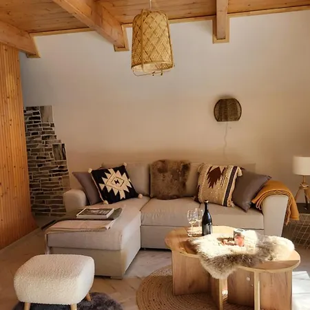 Jazminka Alpesi Haziko Dağ evi *